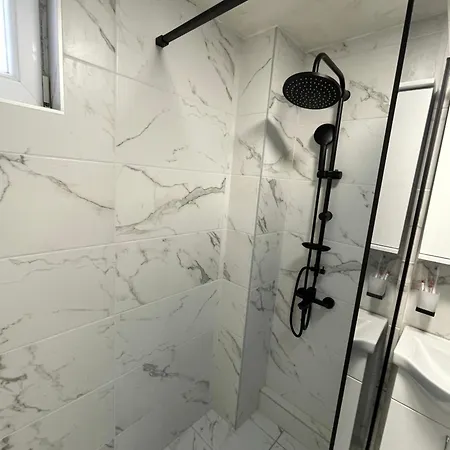 Oaza 24 Apartment Surcin